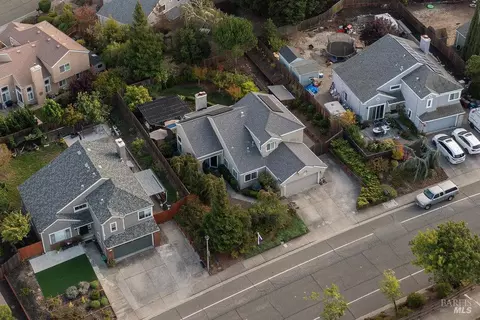 View/Area - 564 Rose Dr, Benicia, CA 94510 photo 8 of 10