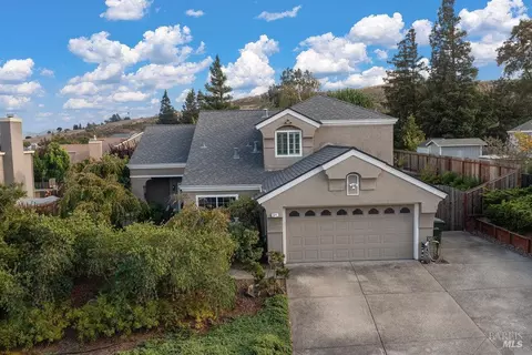 Exterior - 564 Rose Dr, Benicia, CA 94510 photo 2 of 12