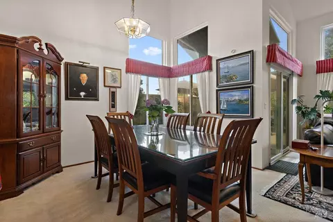 Dining - 564 Rose Dr, Benicia, CA 94510 photo 2 of 4