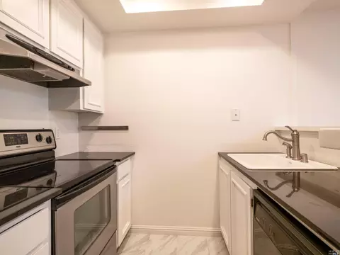 554 Seaver Dr, Mill Valley, CA 94941 photo 10