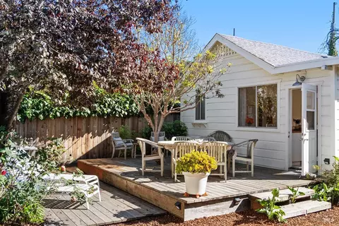 40-42 Arenal Ave, Stinson Beach, CA 94970