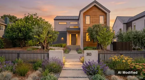 983 Grove St, Healdsburg, CA 95448