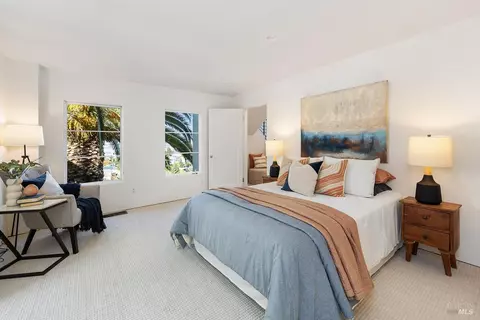Bedroom - 41 Vine Ave, Point Richmond, CA 94801 photo 7 of 7
