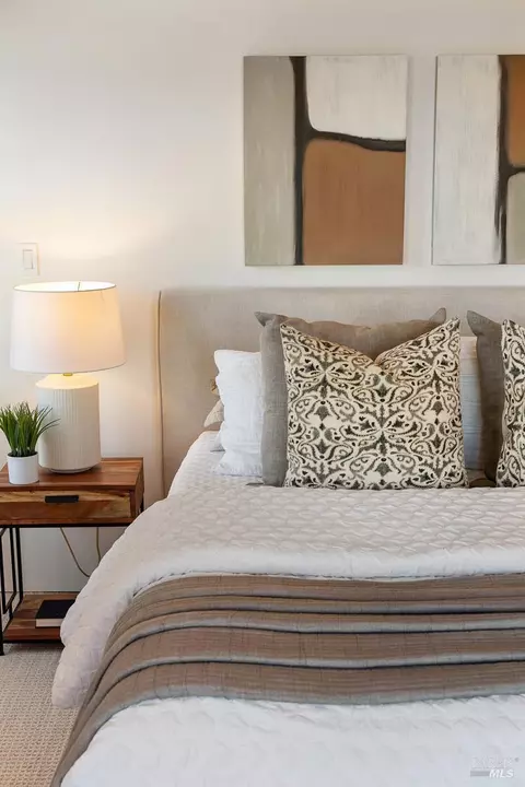 Bedroom - 41 Vine Ave, Point Richmond, CA 94801 photo 3 of 7