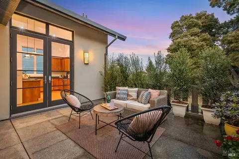 Exterior - 41 Vine Ave, Point Richmond, CA 94801 photo 8 of 11