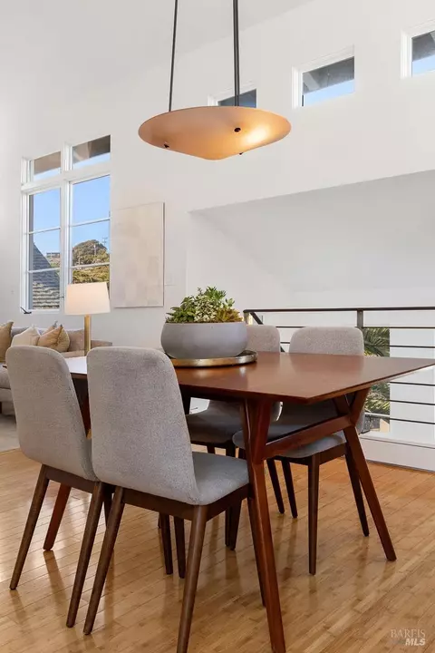 Dining - 41 Vine Ave, Point Richmond, CA 94801 photo 5 of 5