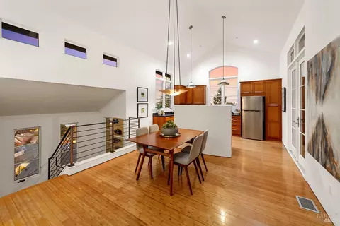 Dining - 41 Vine Ave, Point Richmond, CA 94801 photo 3 of 5