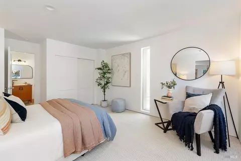 Bedroom - 41 Vine Ave, Point Richmond, CA 94801 photo 4 of 7