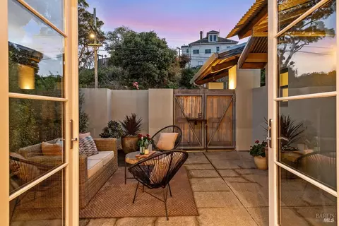 Exterior - 41 Vine Ave, Point Richmond, CA 94801 photo 10 of 11