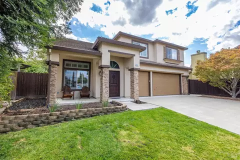 918 Moonstone Ct, Vacaville, CA 95687