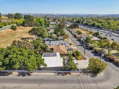 View/Area - 608 Admiral Callaghan Ln, Vallejo, CA 94591 photo 5 of 6