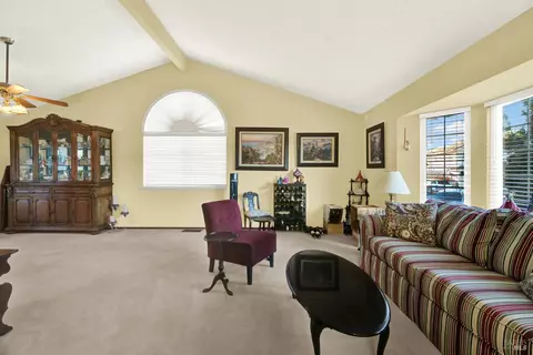 985 Chalice Ct, Fairfield, CA 94533 photo 6