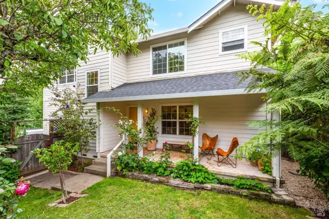8154 Park Ave, Forestville, CA 95436