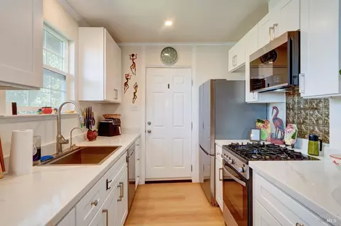 Kitchen - 257 Mountain View Ave, Vallejo, CA 94590 photo 1 of 6