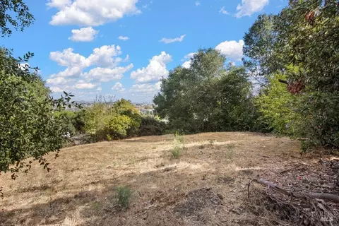 Exterior - 470 Banning Way, Vallejo, CA 94591 photo 10 of 13
