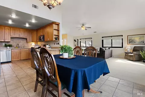 Dining - 470 Banning Way, Vallejo, CA 94591 photo 2 of 2