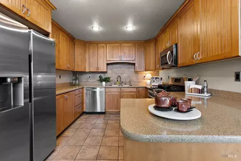Kitchen - 470 Banning Way, Vallejo, CA 94591 photo 1 of 5
