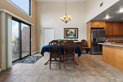 Dining - 470 Banning Way, Vallejo, CA 94591 photo 1 of 2