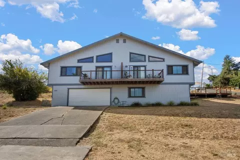 Exterior - 470 Banning Way, Vallejo, CA 94591 photo 5 of 13