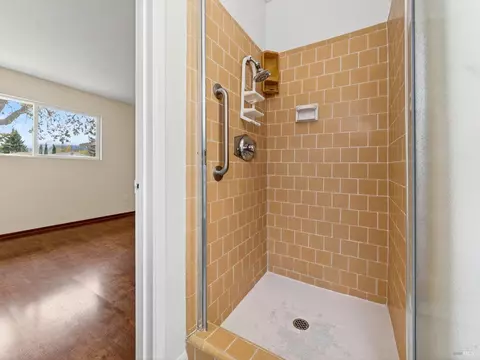 Bath - 108 Sandy Ln, Willits, CA 95490 photo 3 of 3