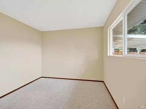 Bedroom - 108 Sandy Ln, Willits, CA 95490 photo 5 of 8