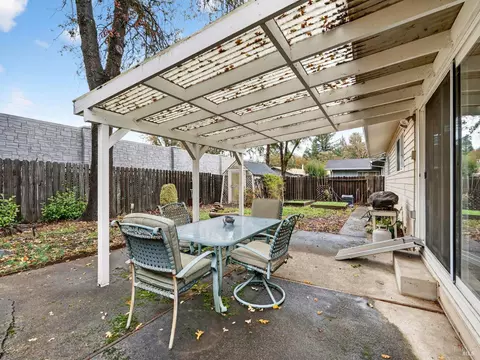 Exterior - 108 Sandy Ln, Willits, CA 95490 photo 3 of 6