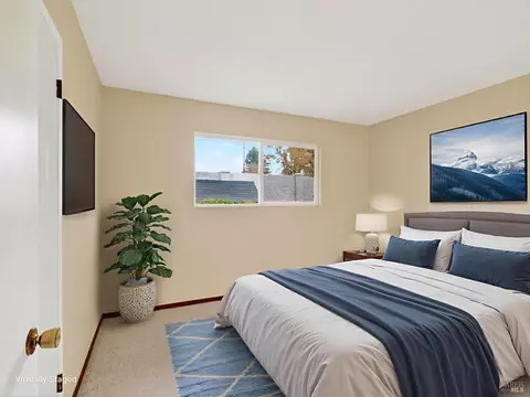 Bedroom - 108 Sandy Ln, Willits, CA 95490 photo 2 of 8