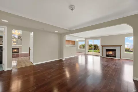 Living - 261 Ramsgate Way, Vallejo, CA 94591 photo 11 of 12