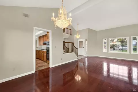 Living - 261 Ramsgate Way, Vallejo, CA 94591 photo 5 of 12