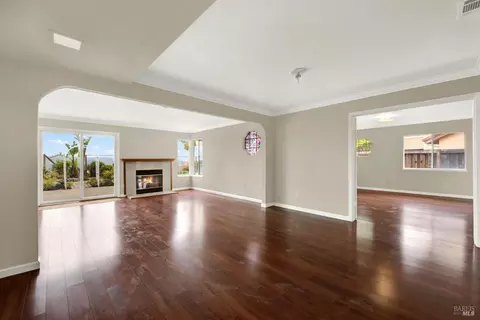 Living - 261 Ramsgate Way, Vallejo, CA 94591 photo 12 of 12