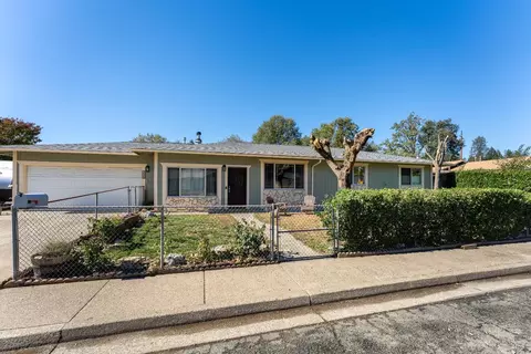 216 Bonnie Ln, Willits, CA 95490