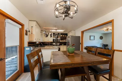 Dining - 216 Bonnie Ln, Willits, CA 95490 photo 2 of 2