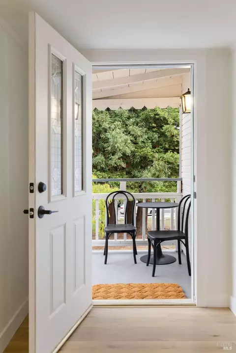 Entry Way - 377 Maple Ave, Cotati, CA 94931 photo 2 of 2