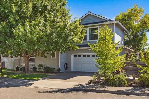 2522 Sam Dr, Santa Rosa, CA 95403