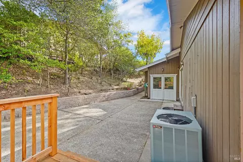 Exterior - 1015 Regio Ct, Lafayette, CA 94549 photo 11 of 14