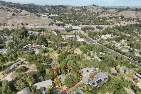 View/Area - 1015 Regio Ct, Lafayette, CA 94549 photo 1 of 13