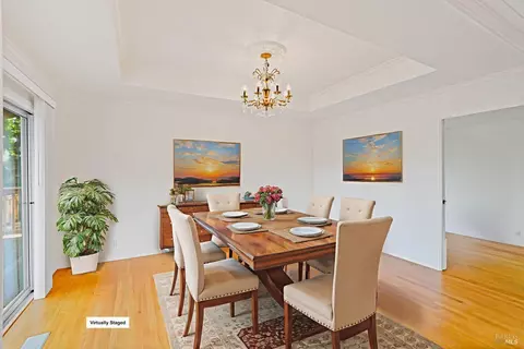 Dining - 1015 Regio Ct, Lafayette, CA 94549 photo 3 of 9