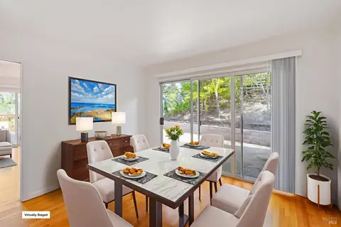 Dining - 1015 Regio Ct, Lafayette, CA 94549 photo 7 of 9