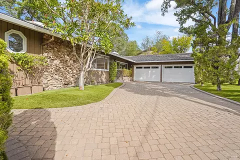 1015 Regio Ct, Lafayette, CA 94549
