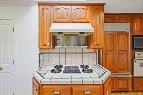 Kitchen - 1015 Regio Ct, Lafayette, CA 94549 photo 2 of 7