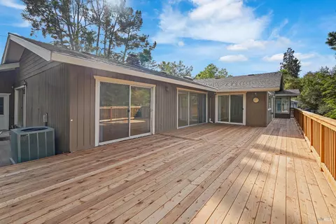 Exterior - 1015 Regio Ct, Lafayette, CA 94549 photo 9 of 14