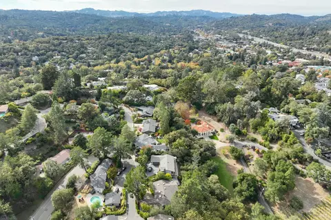 View/Area - 1015 Regio Ct, Lafayette, CA 94549 photo 12 of 13