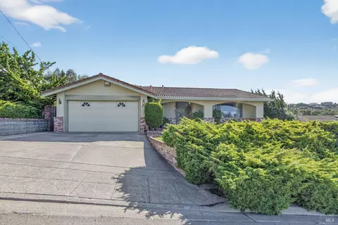 5665 Shadow Ridge Dr, Castro Valley, CA 94552