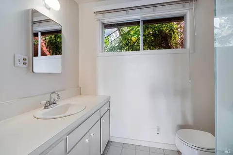 Bath - 3200 Castle Rd, Sonoma, CA 95476 photo 1 of 3