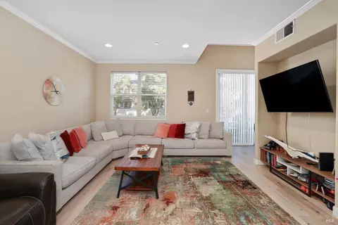 Living - 111 Firefly Ln, Napa, CA 94558 photo 3 of 4