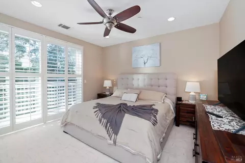 Bedroom - 111 Firefly Ln, Napa, CA 94558 photo 4 of 6
