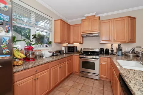 Kitchen - 111 Firefly Ln, Napa, CA 94558 photo 2 of 5