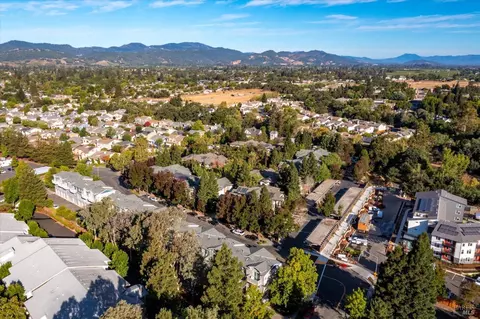 View/Area - 111 Firefly Ln, Napa, CA 94558 photo 12 of 15