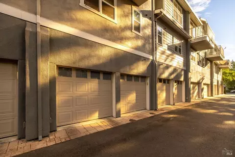 Exterior - 111 Firefly Ln, Napa, CA 94558 photo 7 of 7