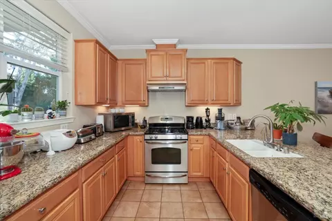 Kitchen - 111 Firefly Ln, Napa, CA 94558 photo 3 of 5